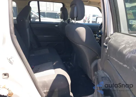 2010 Jeep Patriot Sport из США, поврежденный, VIN 1J4NF2GB8AD512388